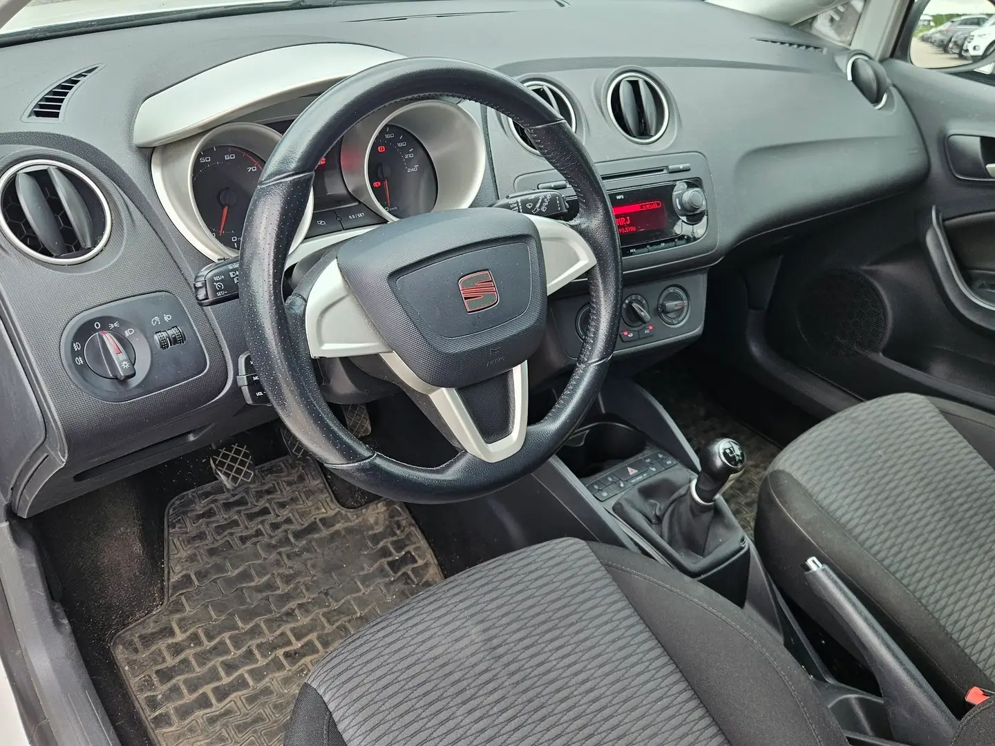 Car Image - 3dMtcyjcTf1pIOPipf4gw5
