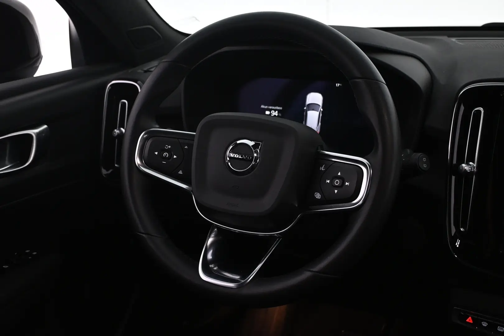 Car Image - 34xmLYyEl3RyAZocMaIYP8