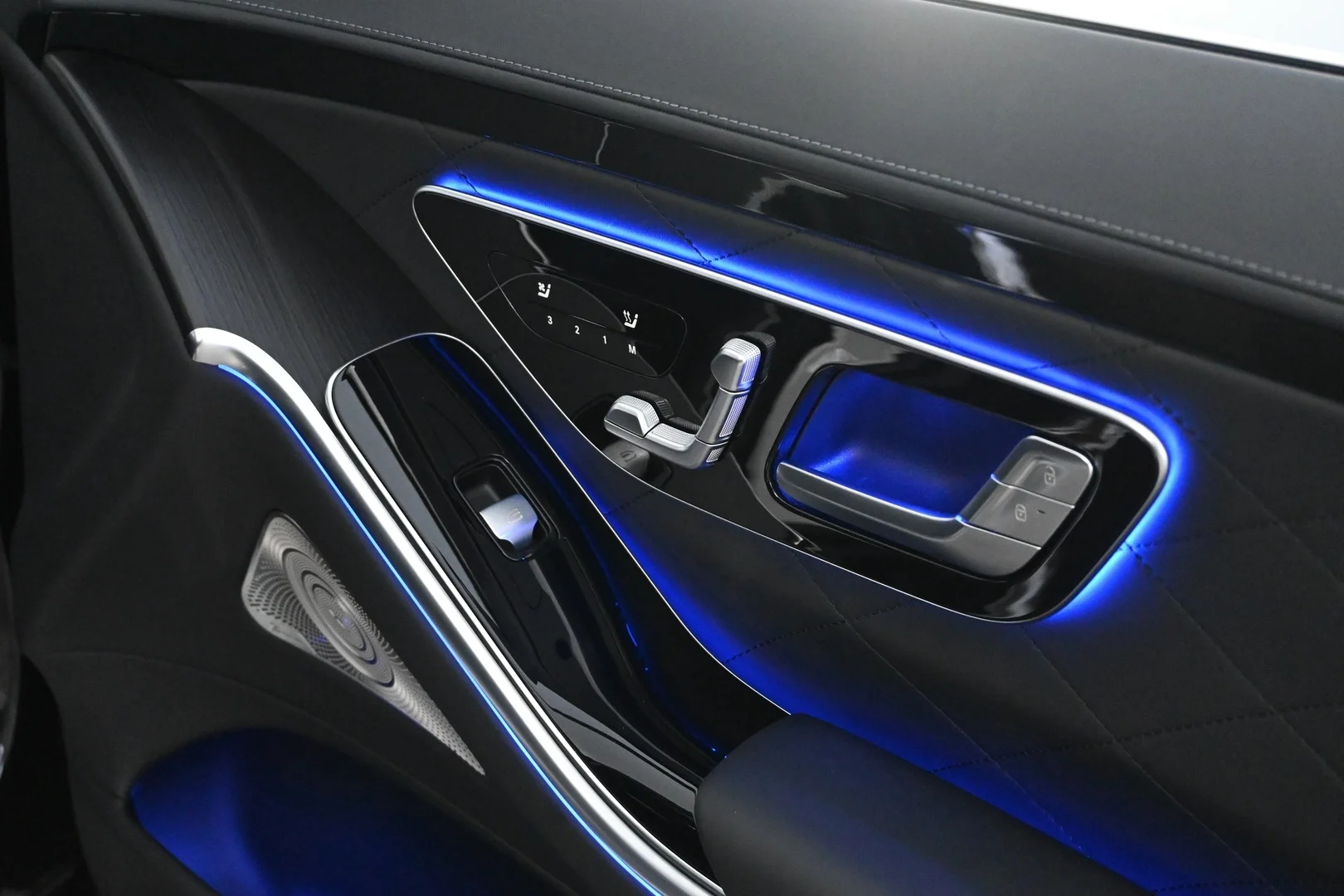 Car Image - 2C3JoUKVZo3uUnIIsgkTVw
