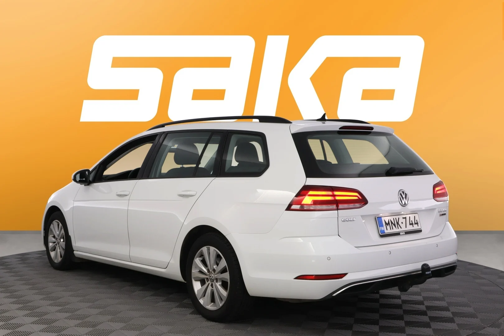 Car Image - 4Tvu7Xsk1TBDQnAc6LTXm4