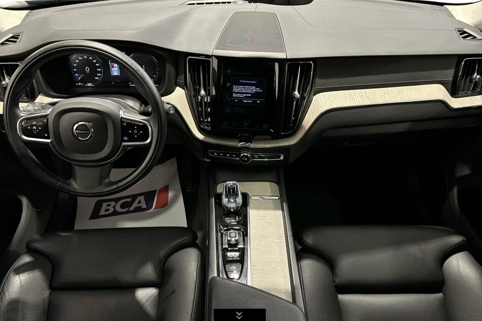 Car Image - 76xPfH9dJnVNm9mDd8pBvy