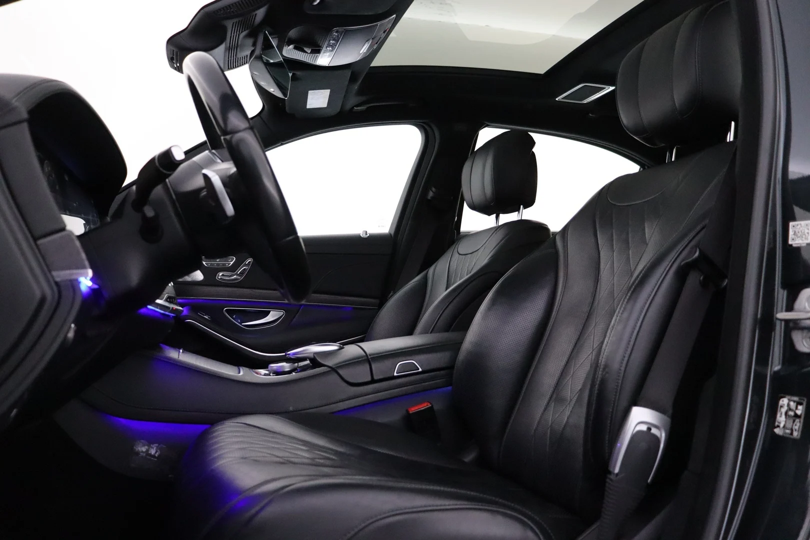 Car Image - 5ZtSy8WMqW77ZmZTo8I6K9