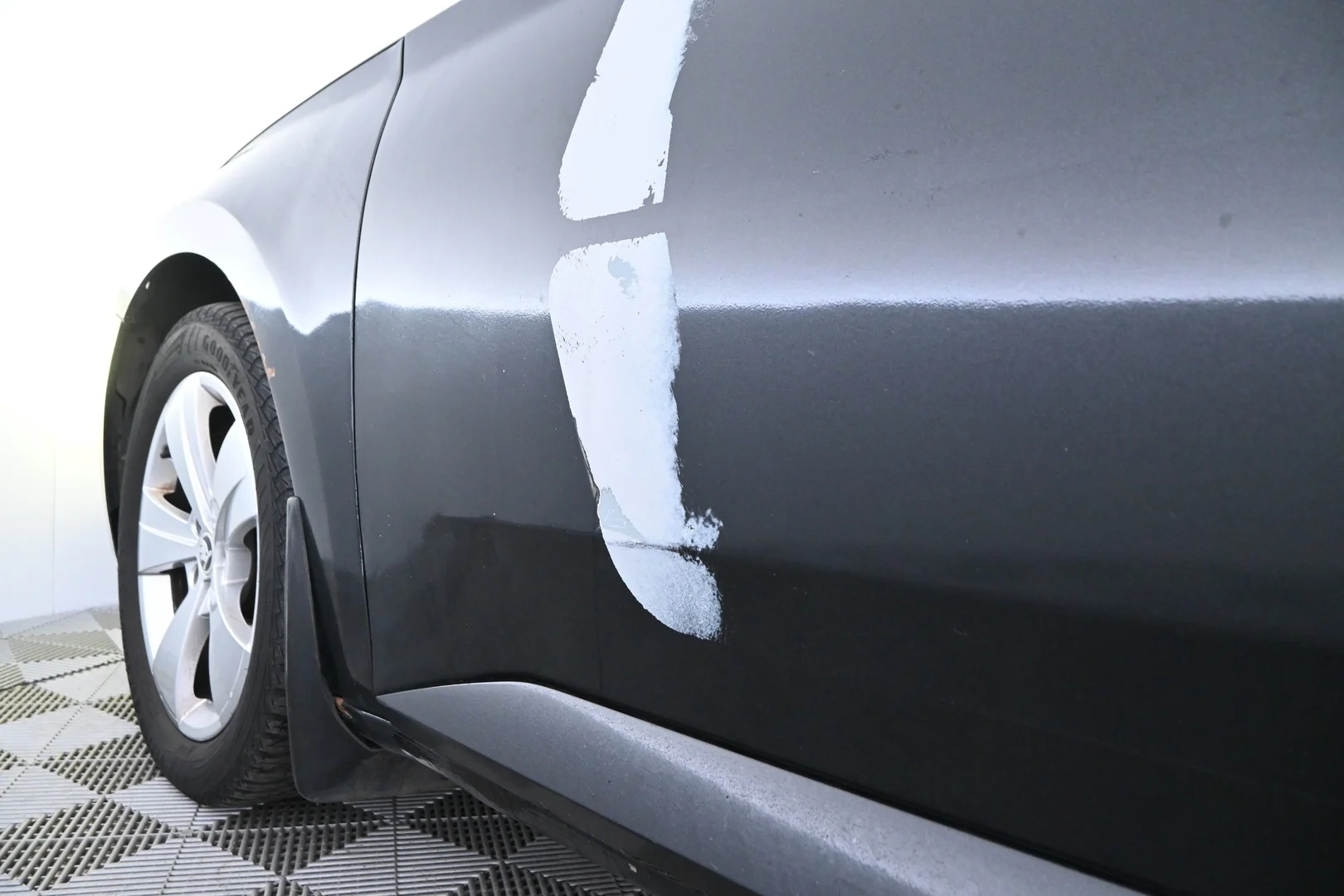 Car Image - jED9IBC5cv4NGFKDLZNA2
