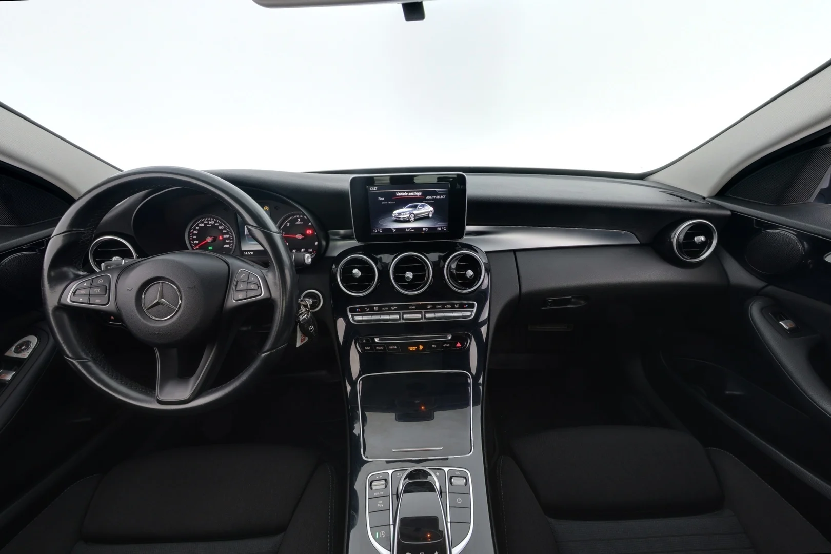 Car Image - V6rq8bDVMT0G5ci0bPmGl