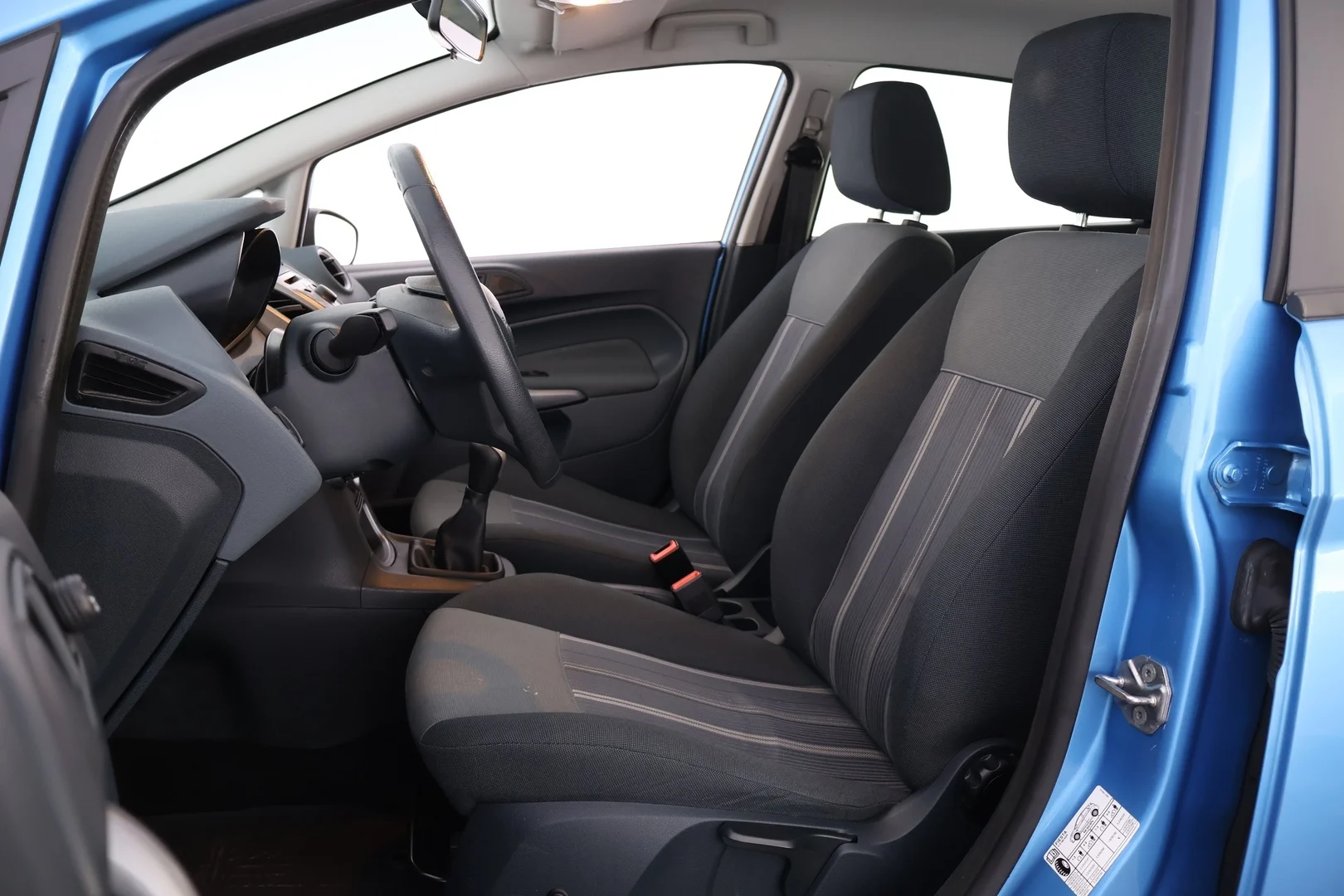 Car Image - vWF8KgI2nVDQDIxZxbVKN