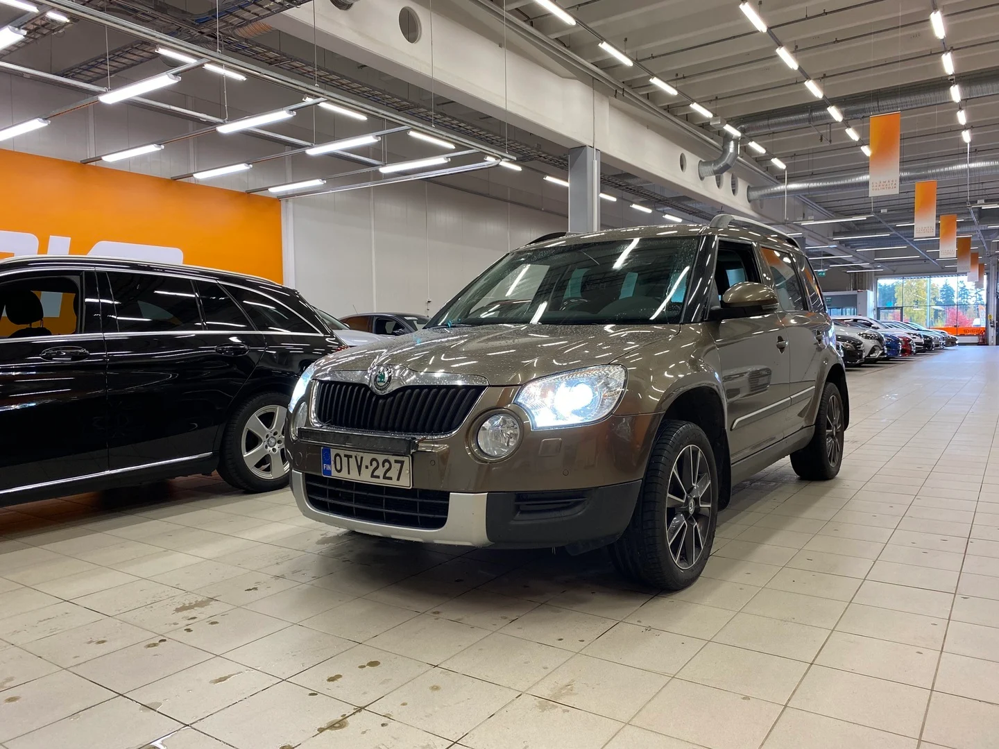Car Image - 7kXpN9tcTs3b1Pj5ciKdVV