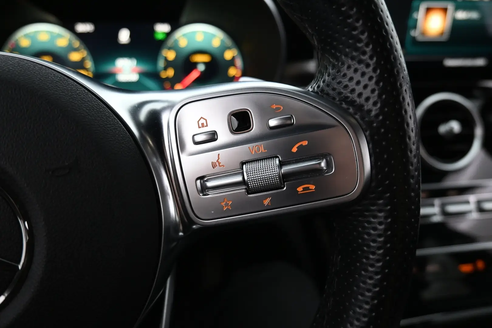 Car Image - 7dceaJsq79MJ0r9req540j