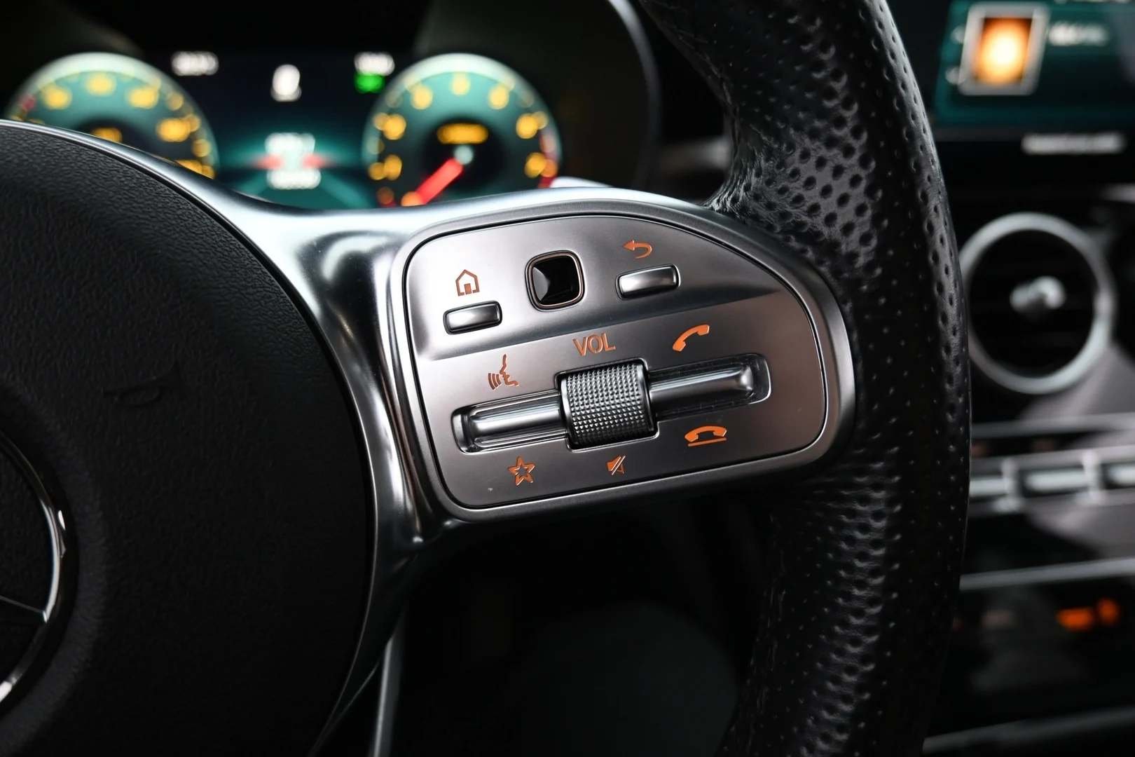 Car Image - 7dceaJsq79MJ0r9req540j