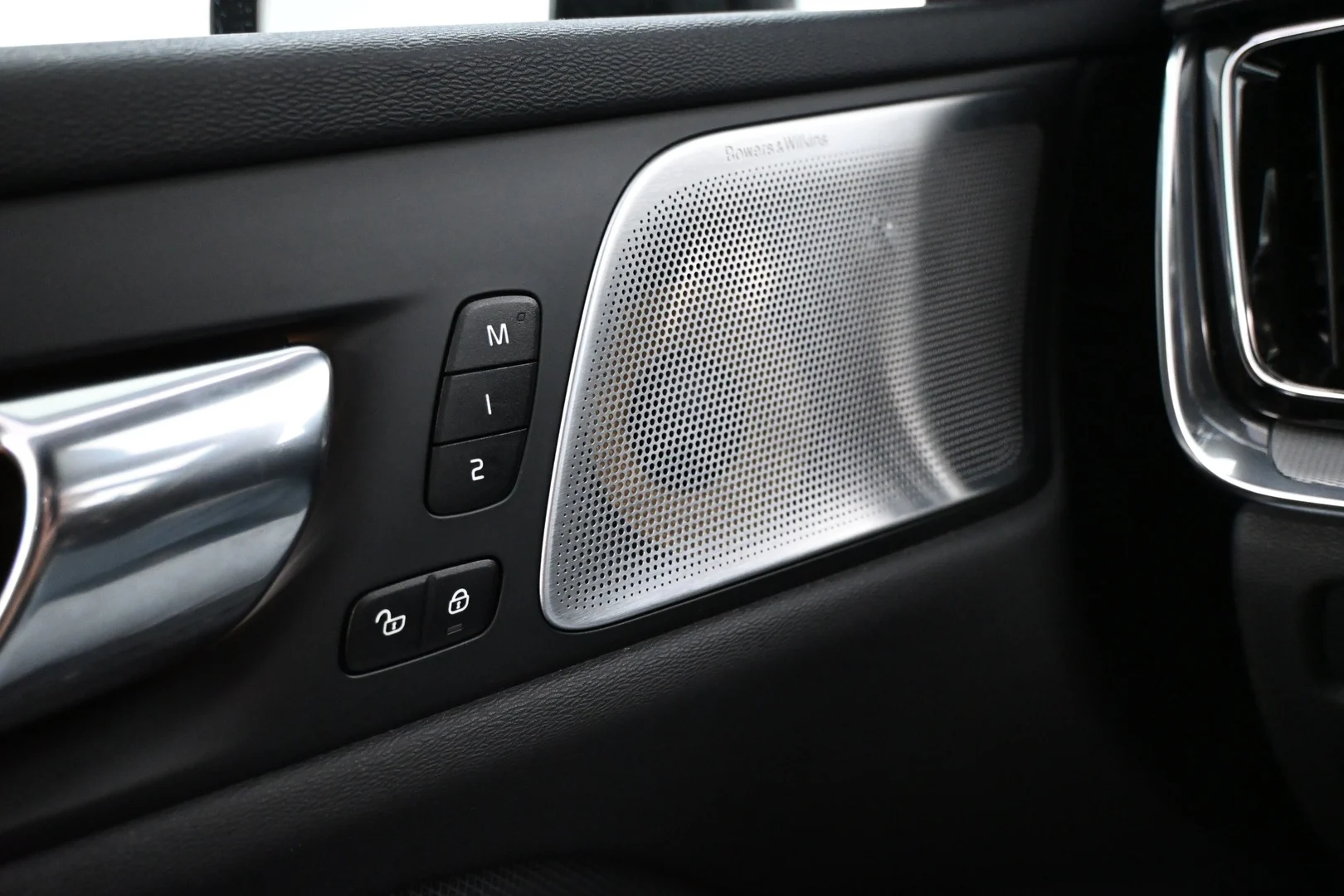 Car Image - 1EKQ5ggMUI4pq1RDsOQaEy