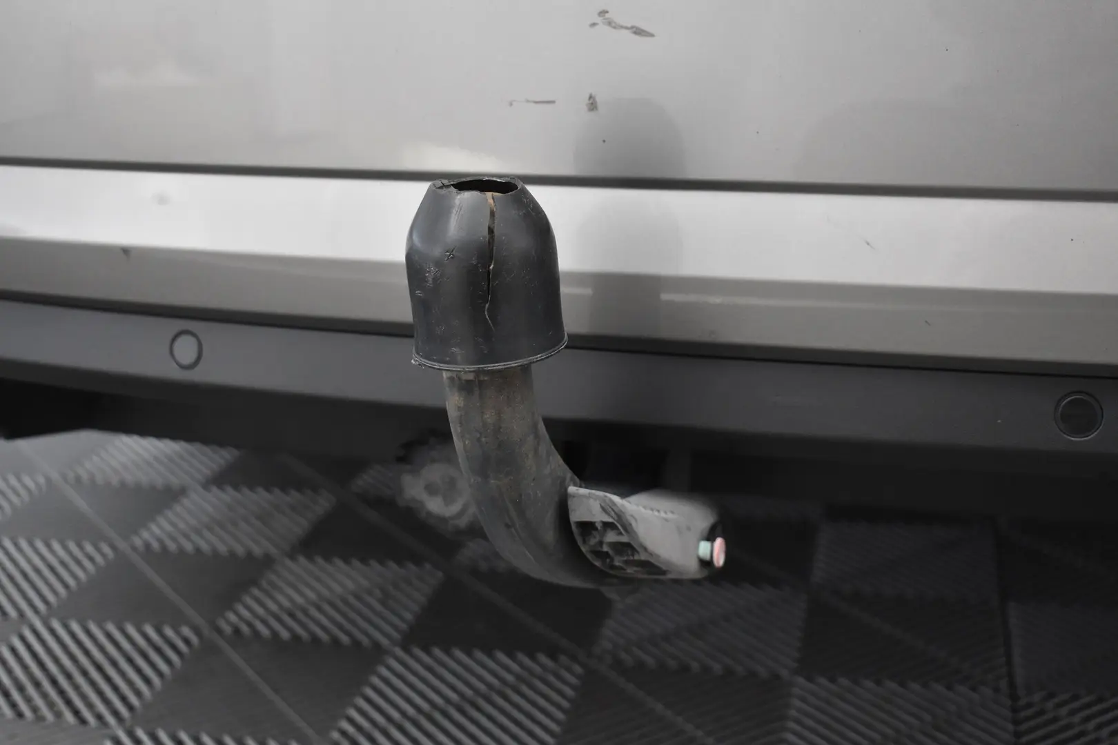Car Image - 2kxQZzxosUd0VRSseNQTWF
