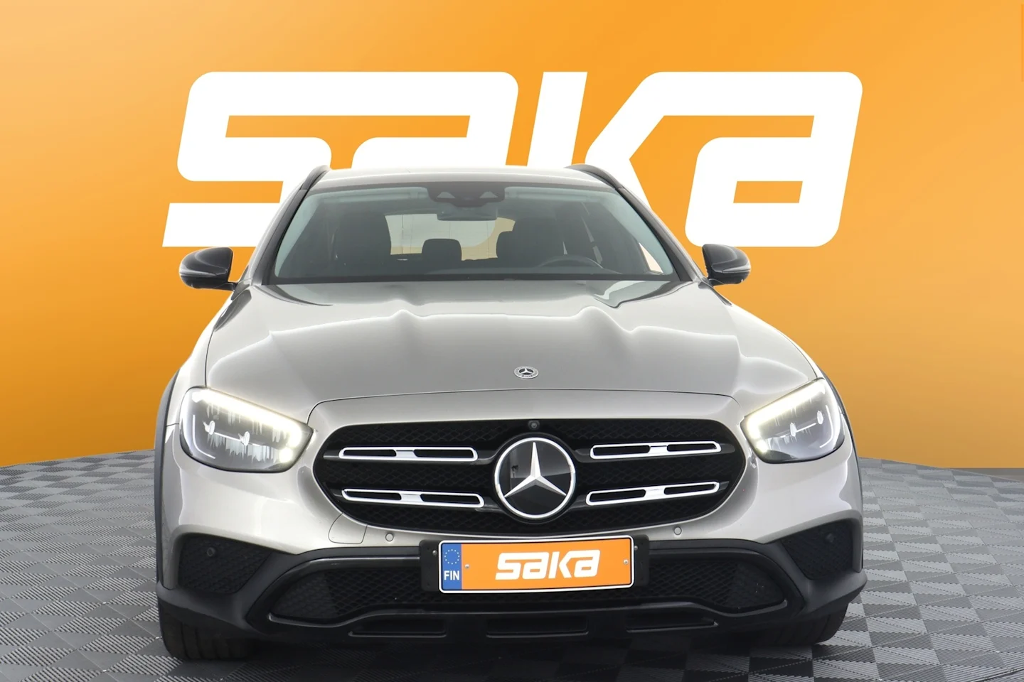 Car Image - 3PQm1YkJIRgl0e9BLc75BP