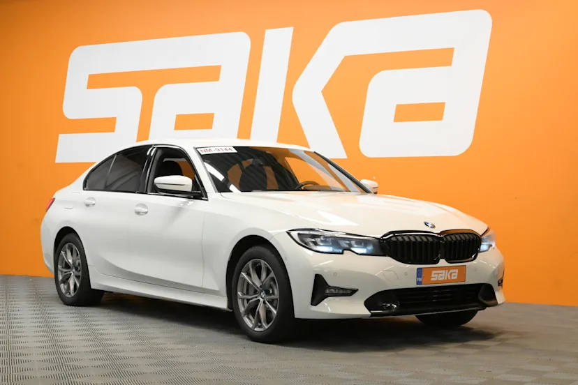 BMW 330