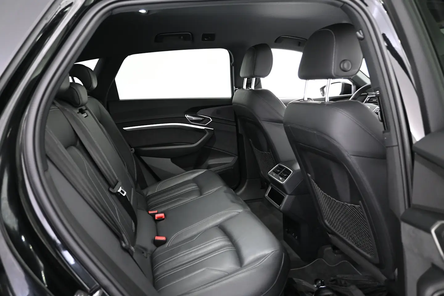 Car Image - 3y1SawntEXxnjzqcdsEwQ9