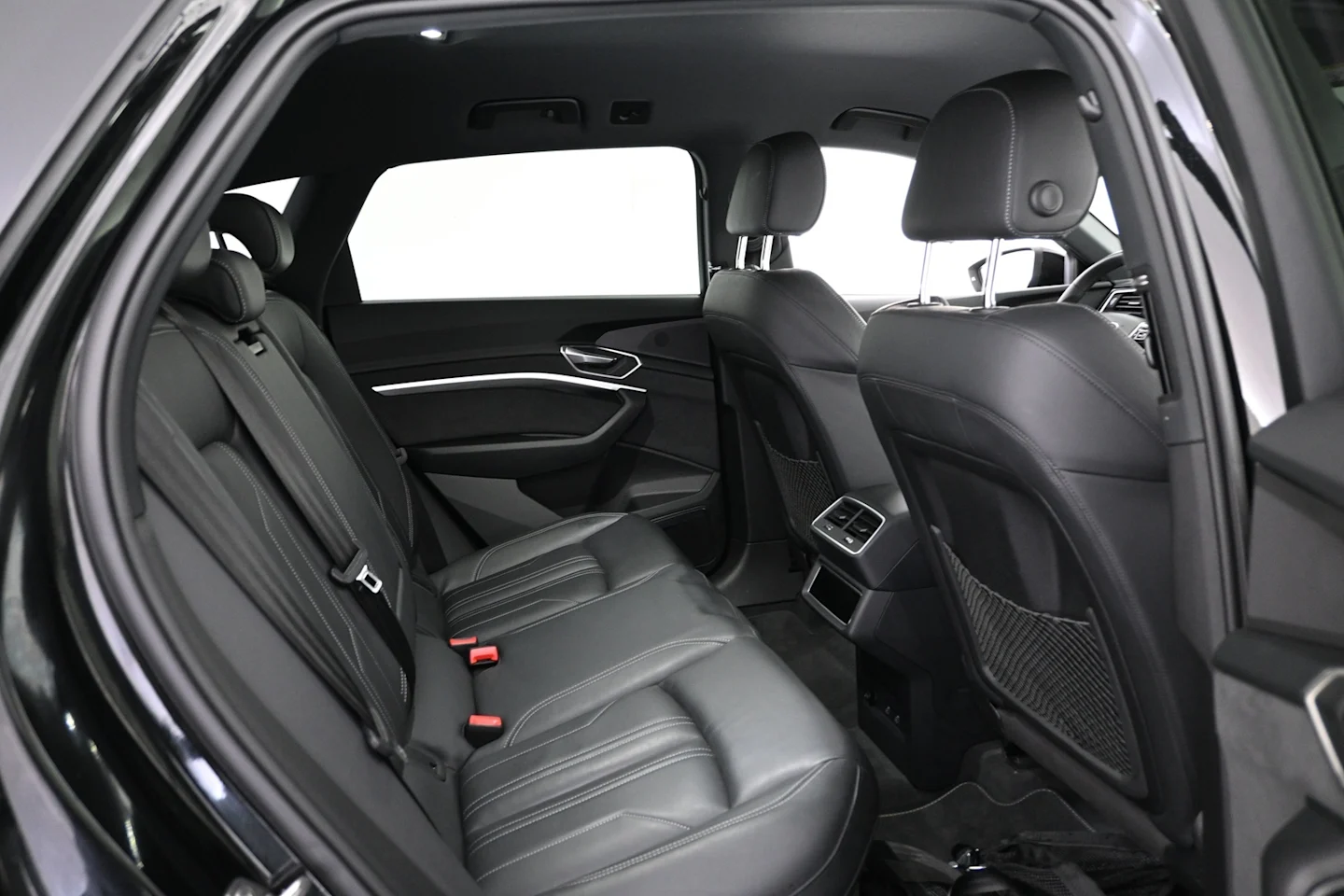 Car Image - 3y1SawntEXxnjzqcdsEwQ9