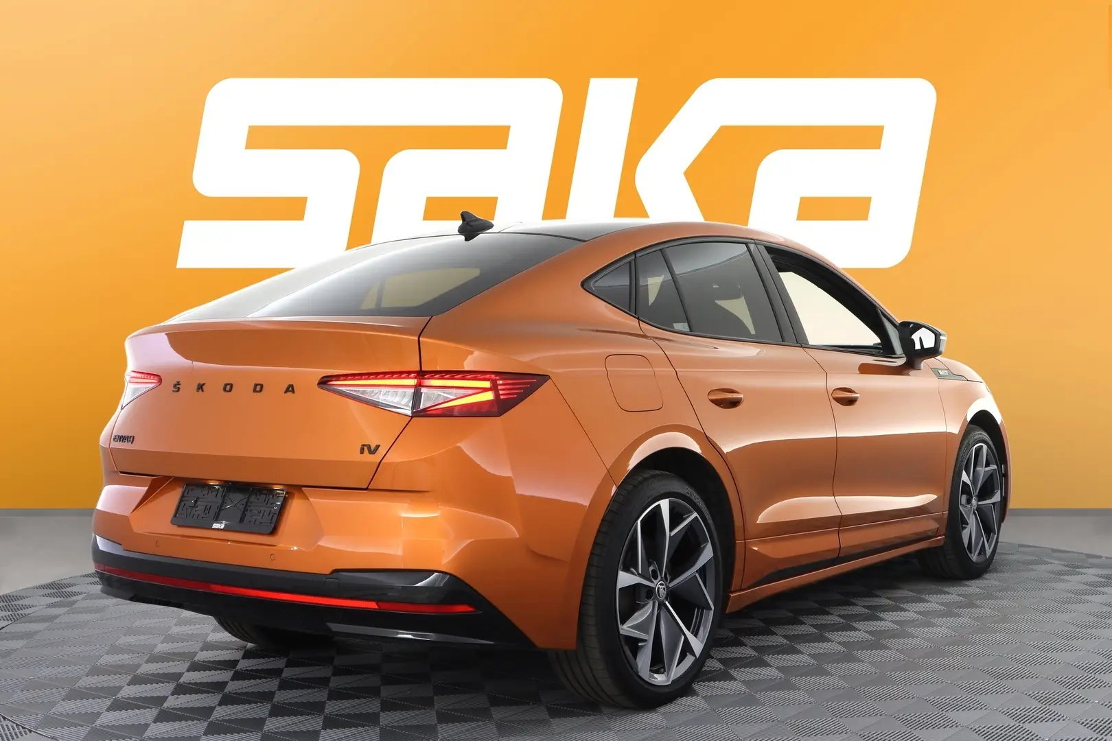 Car Image - 6fmWmKaAWtnI4s317w2a6t