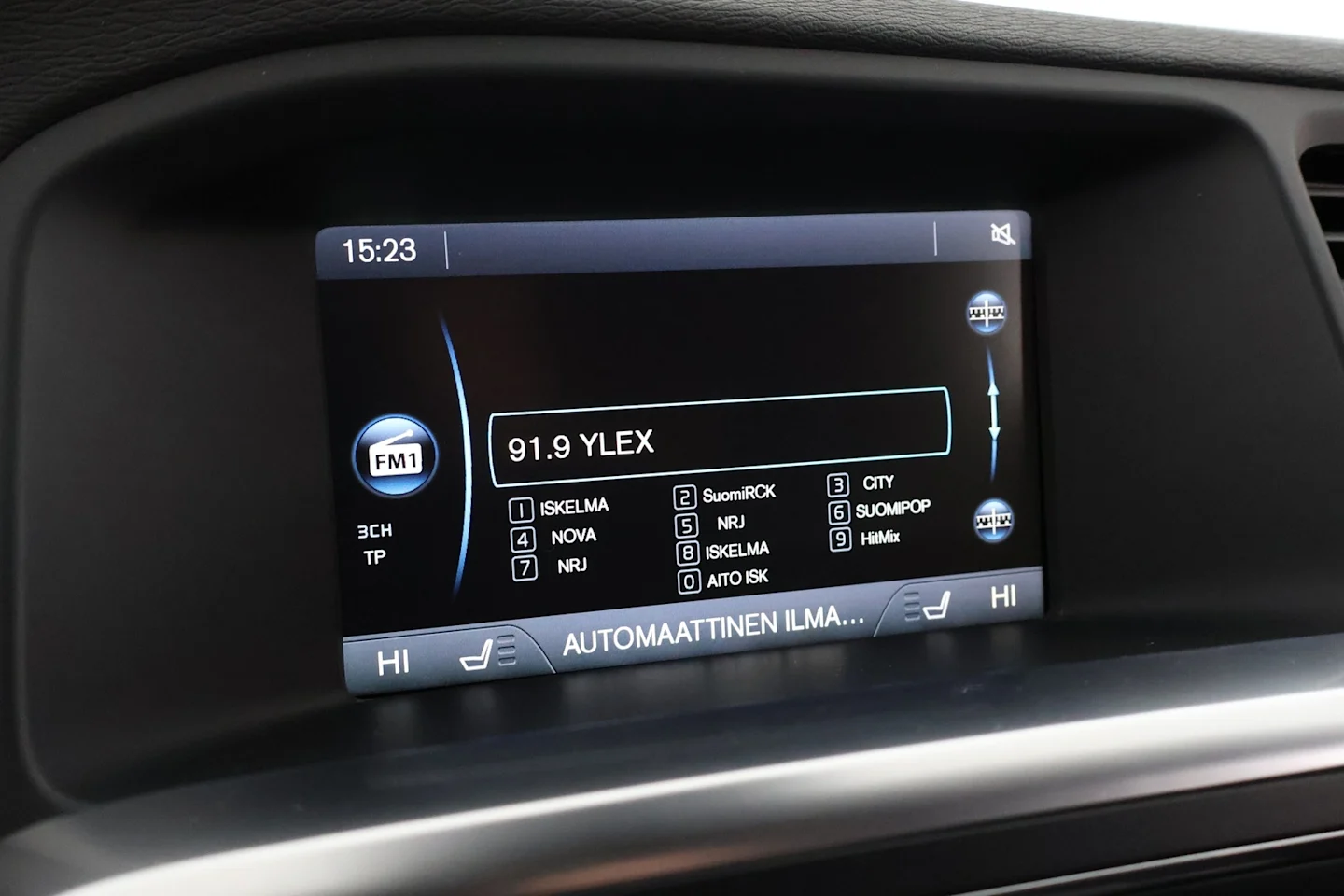Car Image - 75djZFcxJMzBWvWSkKeMEL