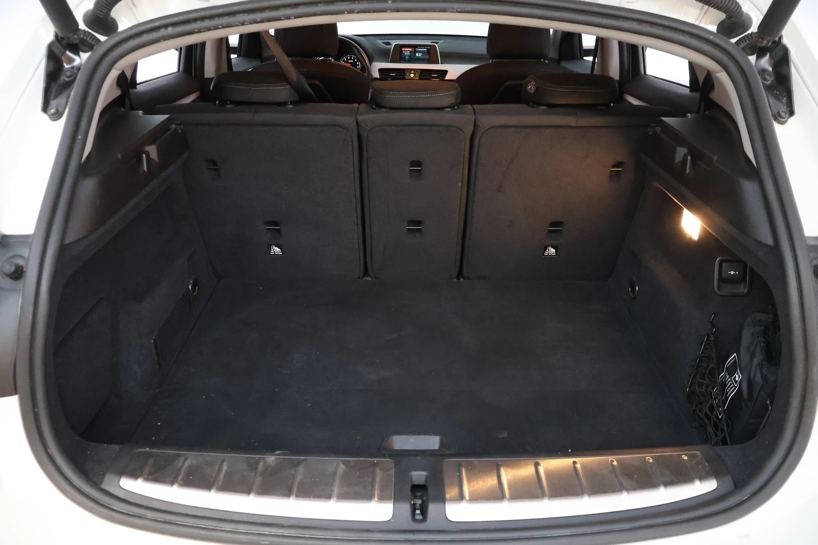 Car Image - SPfWGpQdL23nbqWnrGuDJ