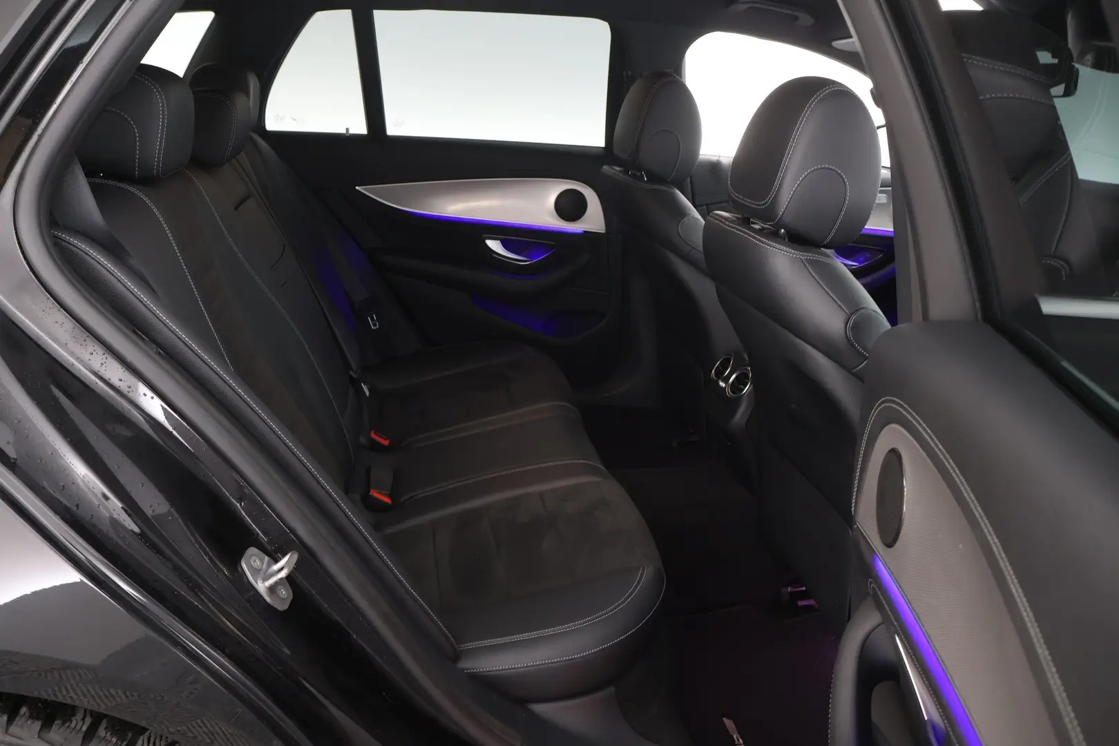 Car Image - 4tVp0VgP9OgwdiJmDYGnCe