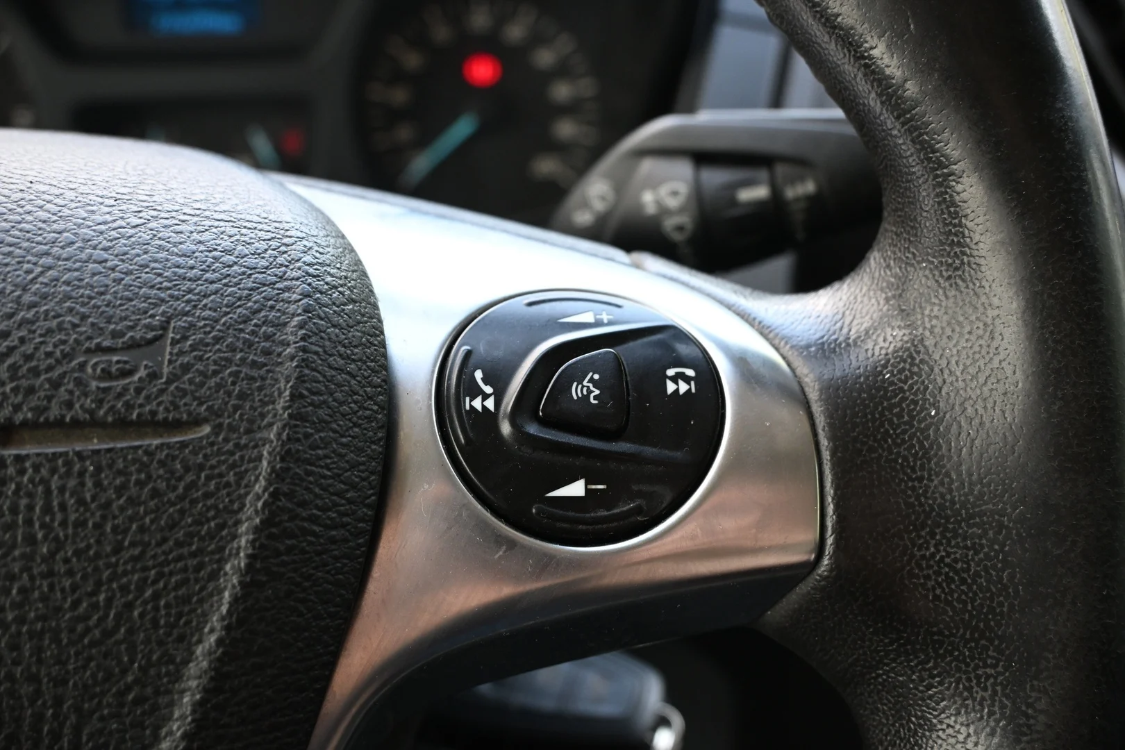 Car Image - 5VvRYr90l0HgvO82zZmHra