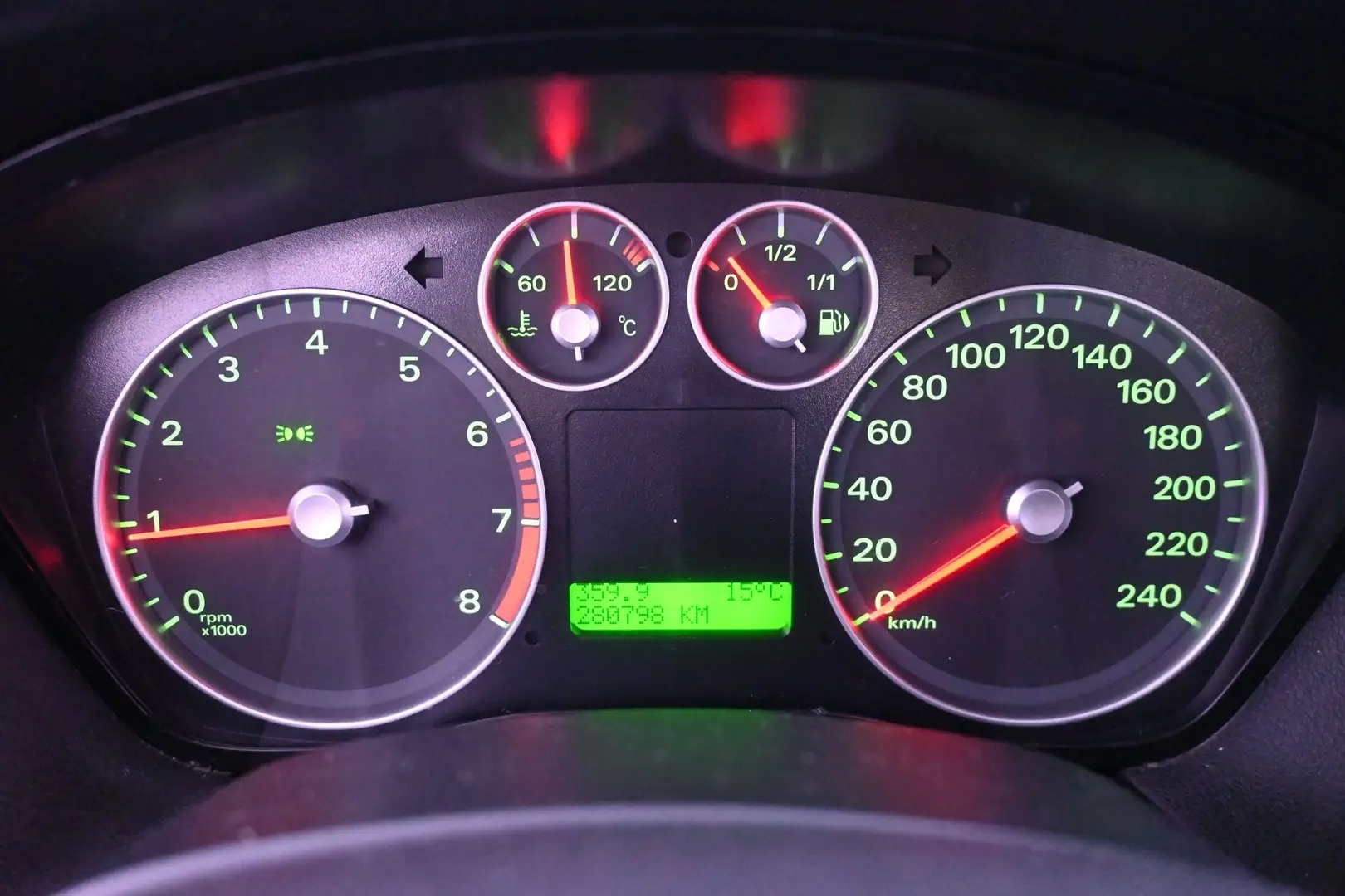 Car Image - 4c05UbMExPlSL332rROsWl