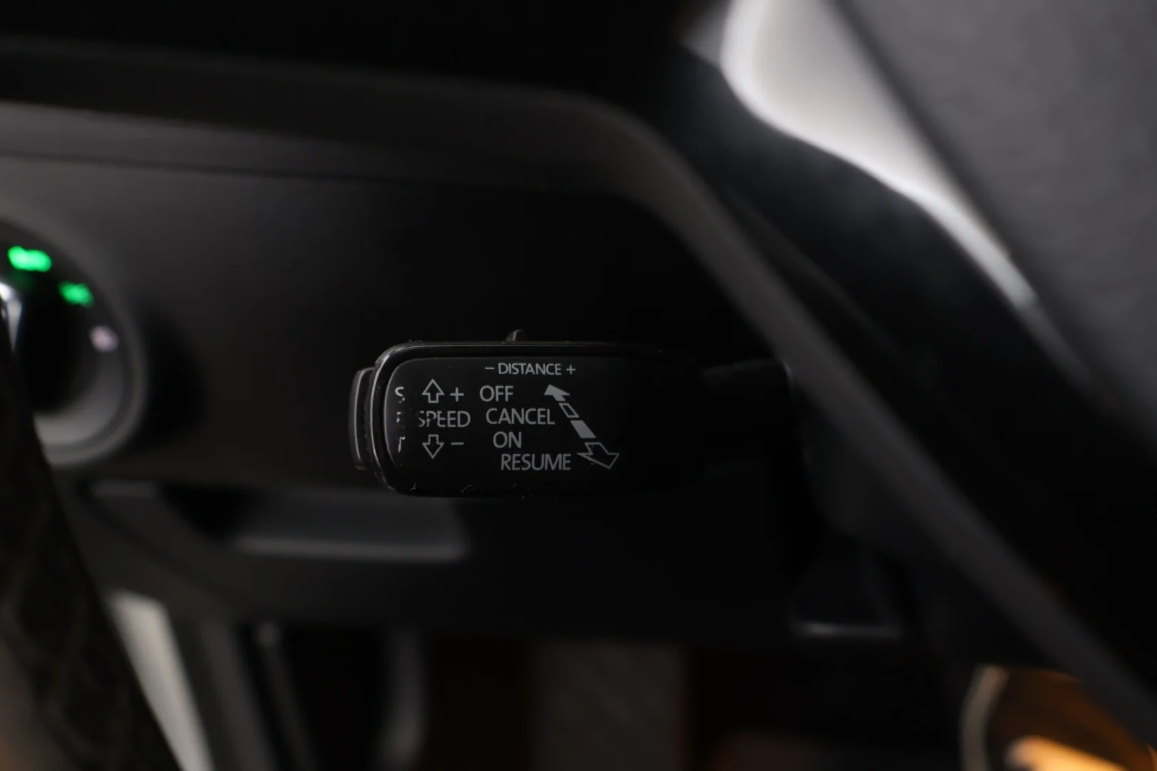 Car Image - 6KzEWNFsrb1lSSNhStfaI8