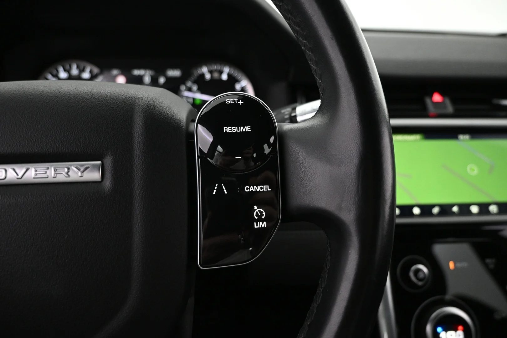 Car Image - AkocRX3IejD667T1syird