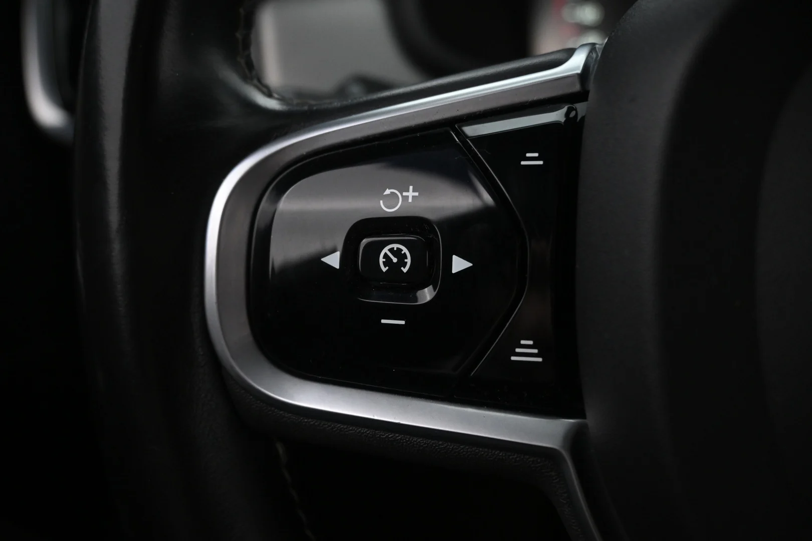 Car Image - 3dDIbcUP8fIwrfUQjoBeKF