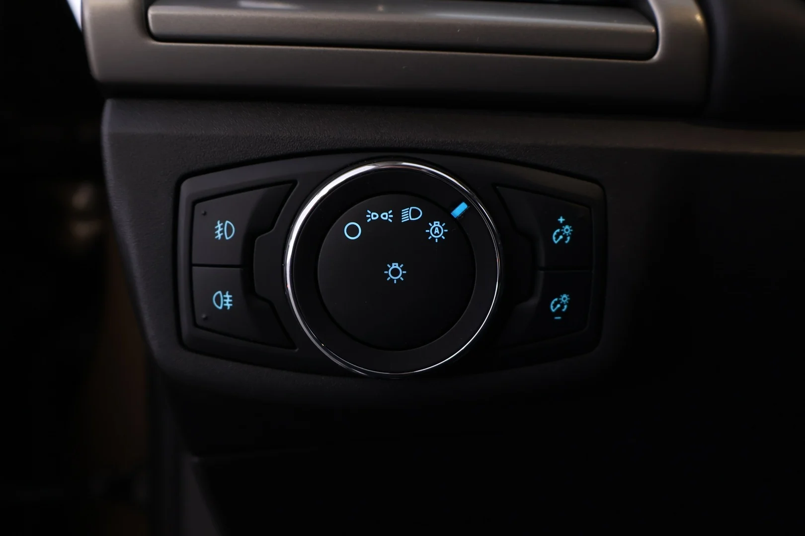 Car Image - 7AJRFsmyZRfwFJUJjcVWDK