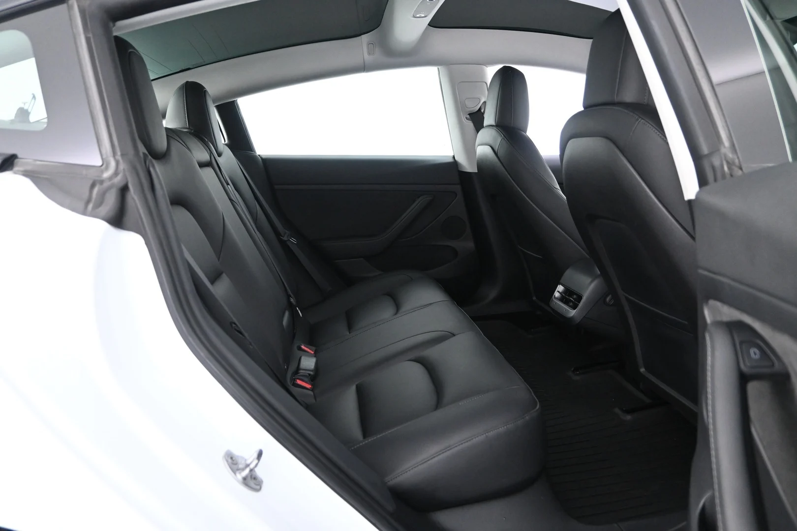 Car Image - 3MLmFNQ20978r3ykSnVEyV