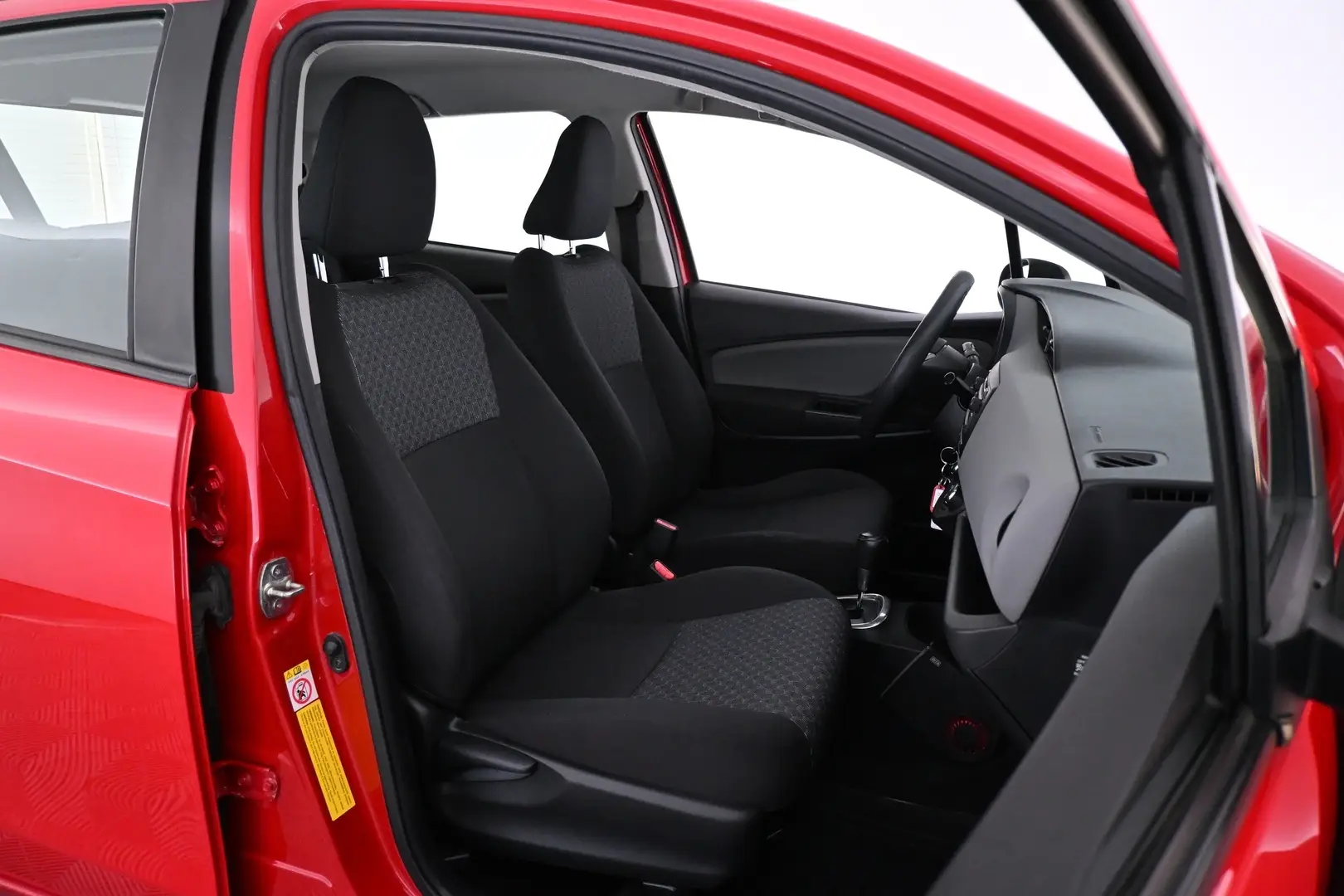 Car Image - 5YAPLAm0l1goLH6nJIq6ig