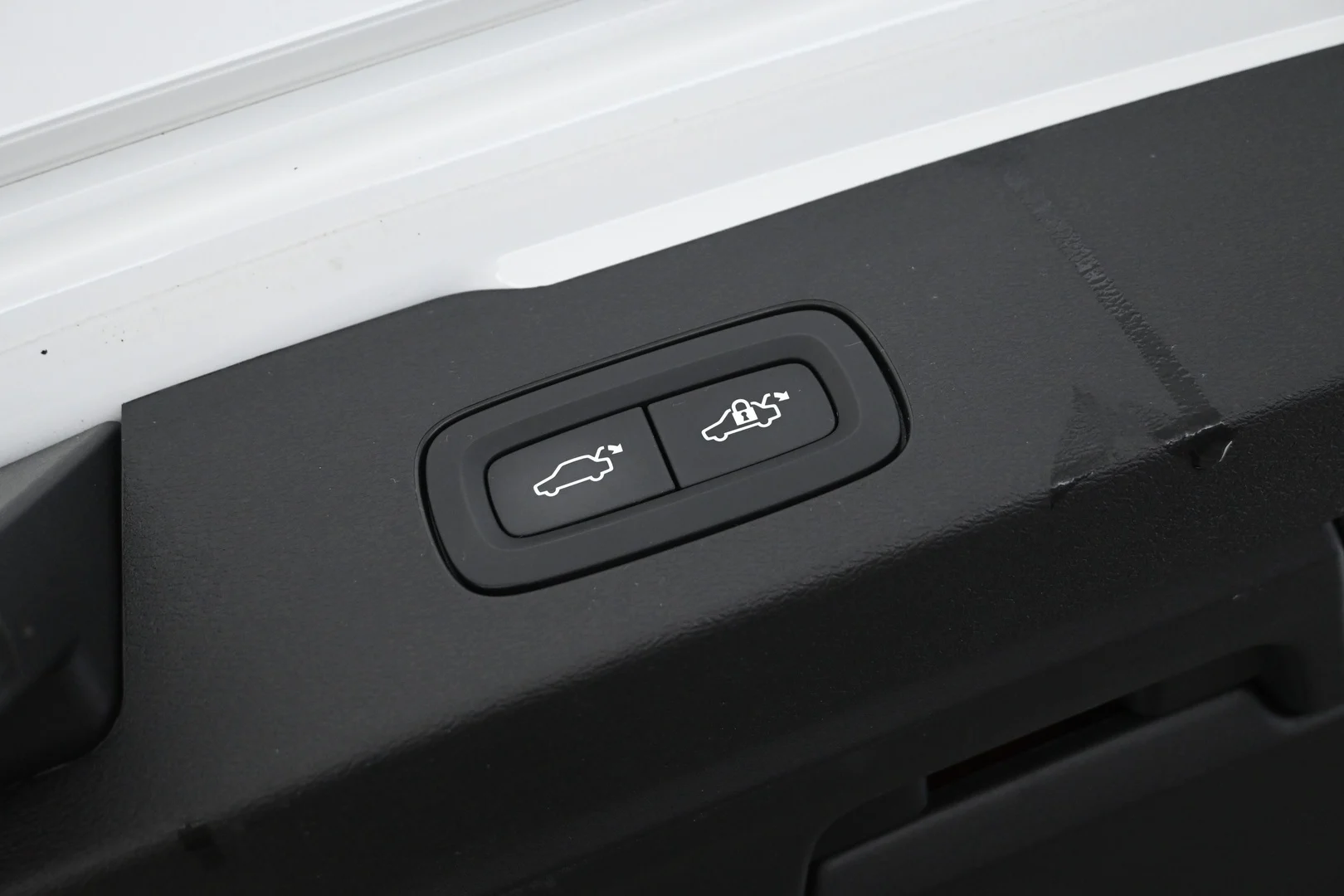 Car Image - 3bzAmxaplGNzHkvYxAyWv3