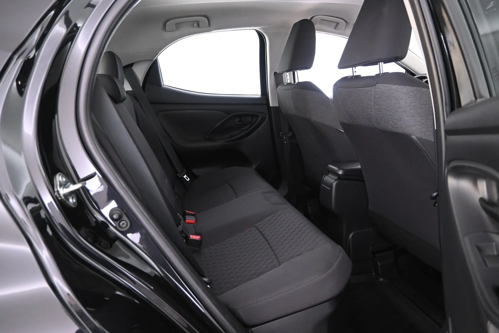 Car Image - gYm3eSEnOl9WaV5F3CGl9