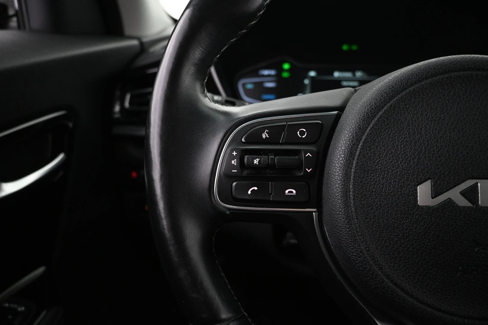Car Image - 15mknHpzvDDYbcoFXdnDkH