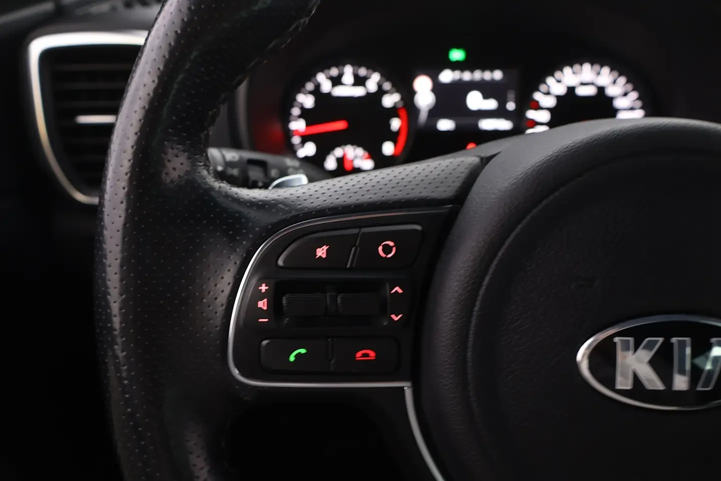 Car Image - 7AdVbVc62dtCey0IS8OhVx