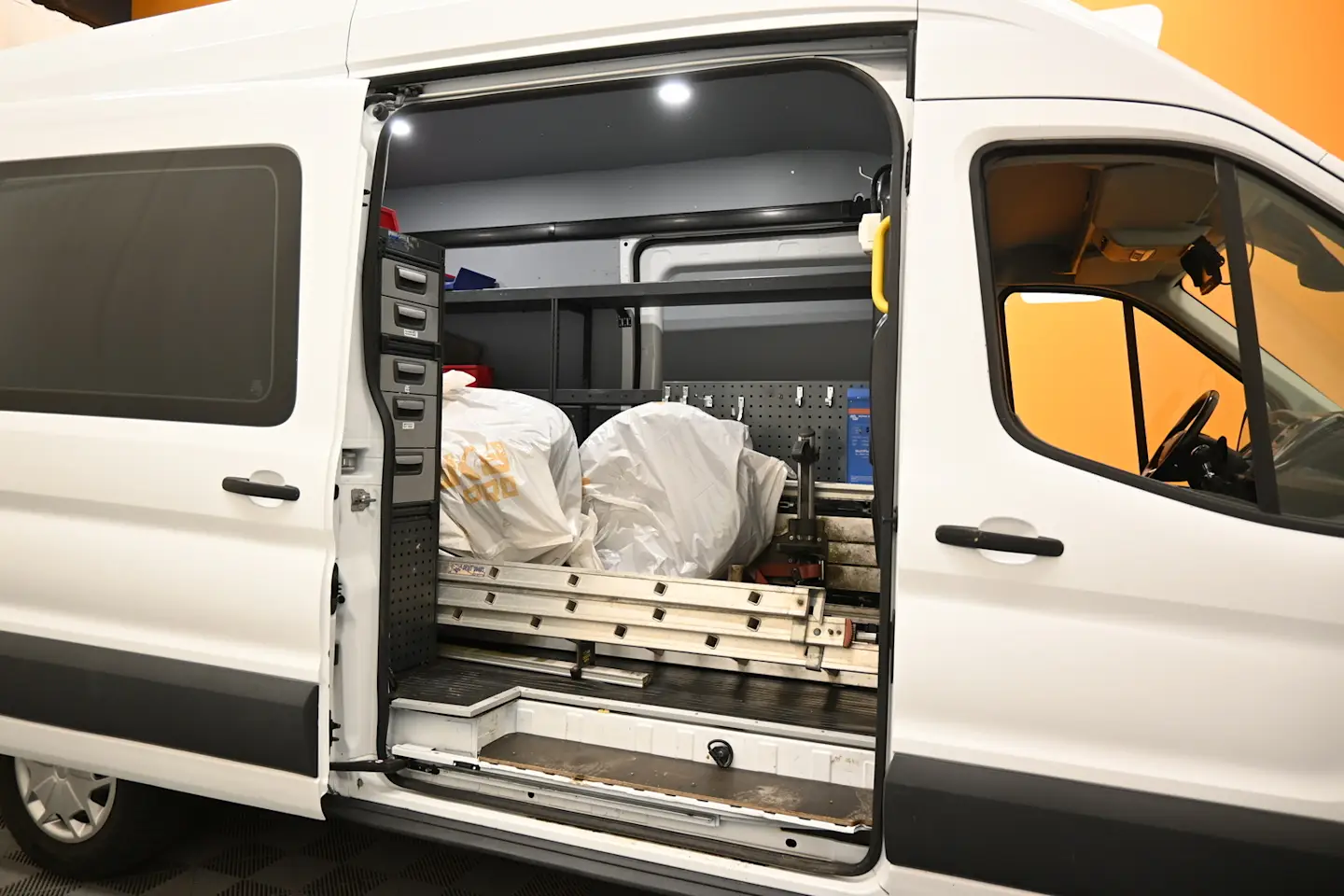 Car Image - ez20SG7BNICsUYl5VtD8I