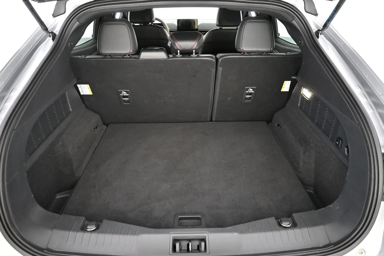 Car Image - 6zzmsRSfkPCSQBB1kweX1z