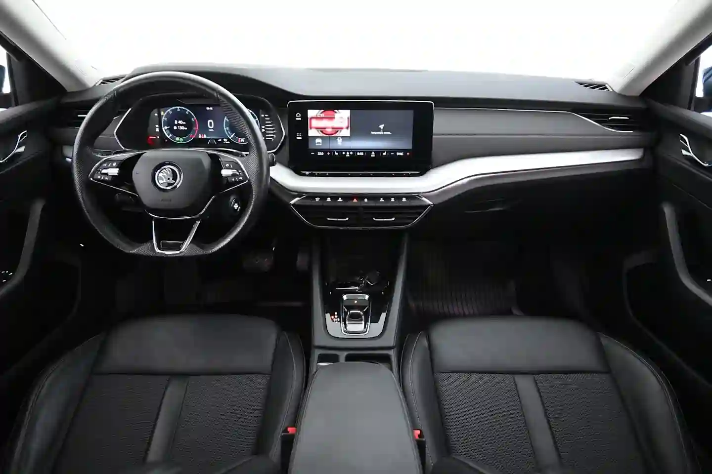Car Image - 2PnJ3SRVE7LGXO1R6ZIFYL