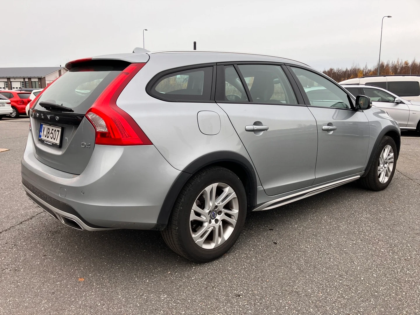 Car Image - 1AH8sVUOaU4owMWnRbxmrd