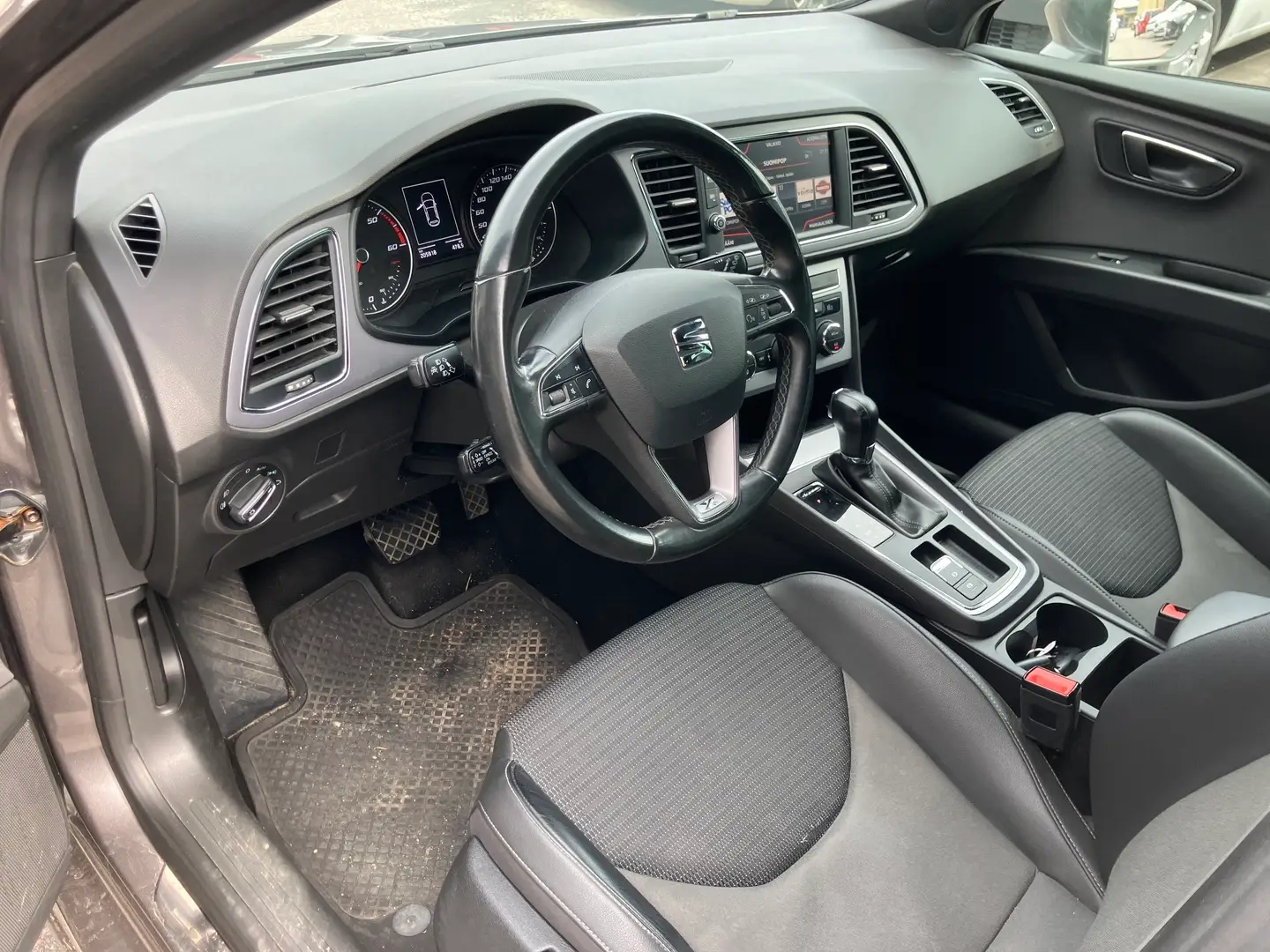 Car Image - 3EOrIYjYtgrU8rz4fgdCsk