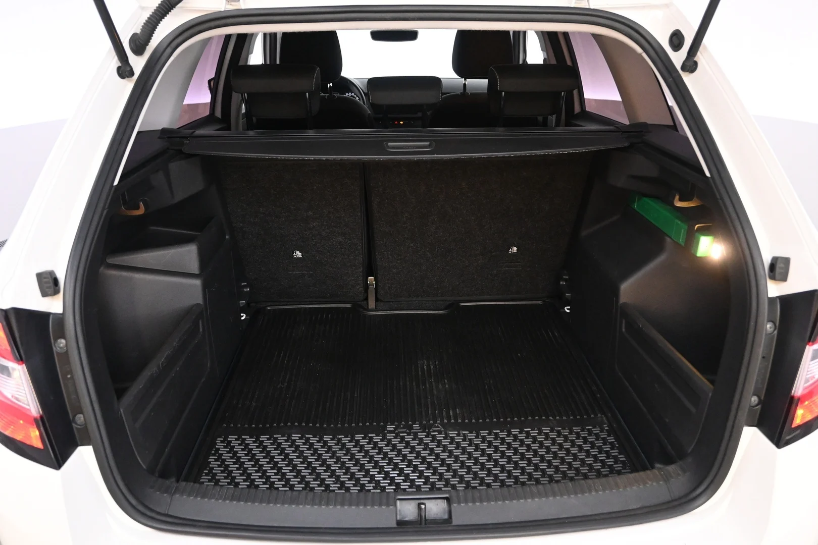 Car Image - 1HLuRVWYjBVb0U5lgCuk3x