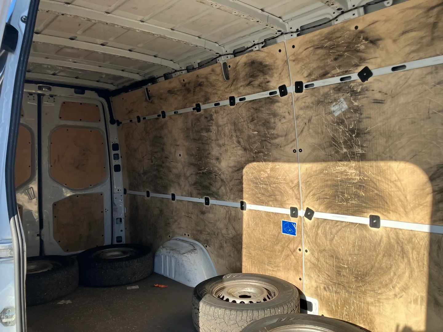 Car Image - 4wXPbnhcNEP5nSBWOBMxF5
