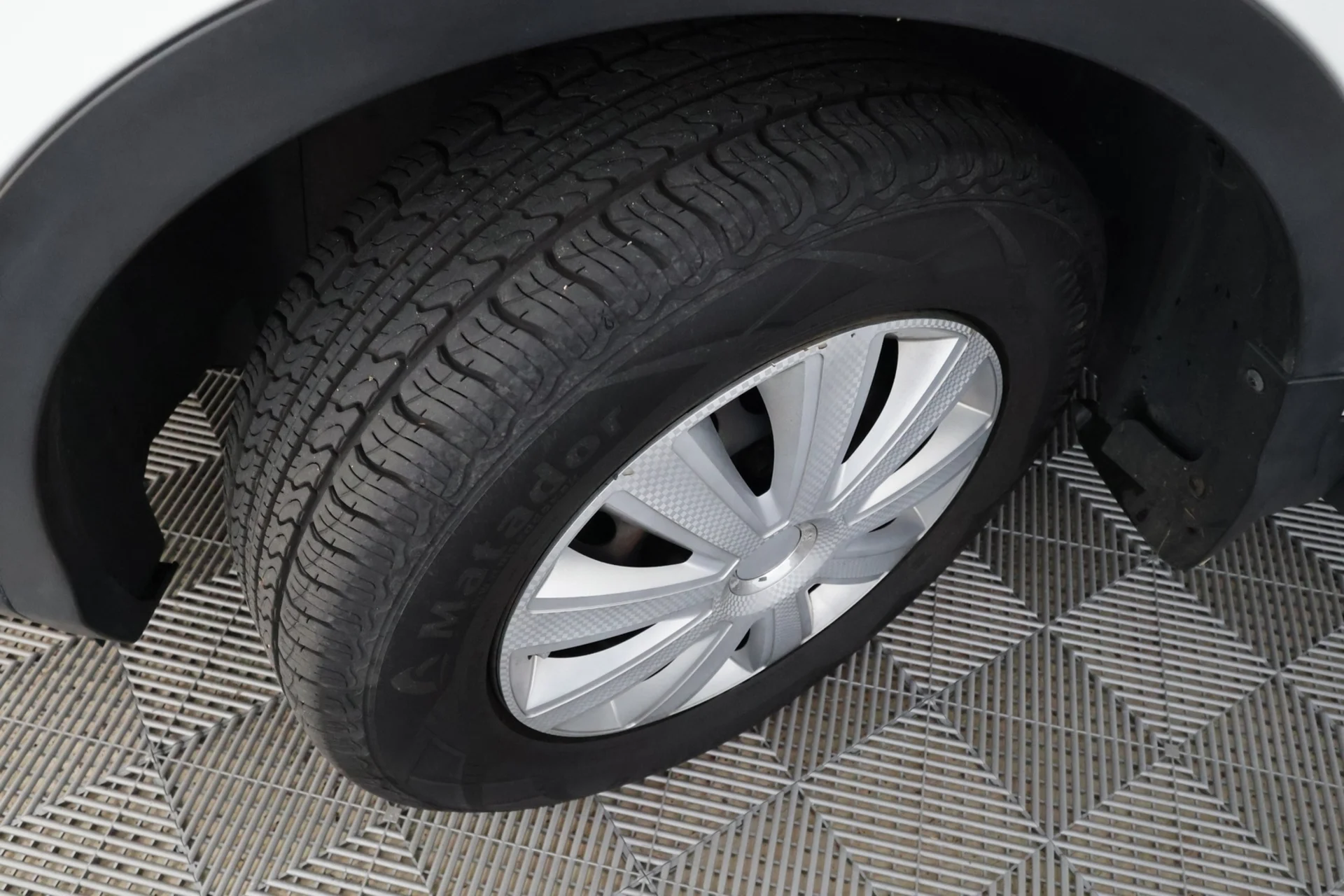 Car Image - Vuvw3rntg0AmO9zu2Kzjk