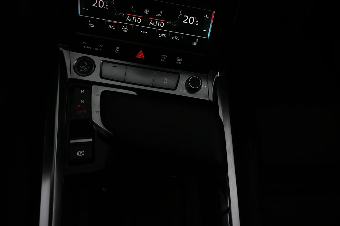 Car Image - 3SeTrWVFpMxFcxx8TpHywU