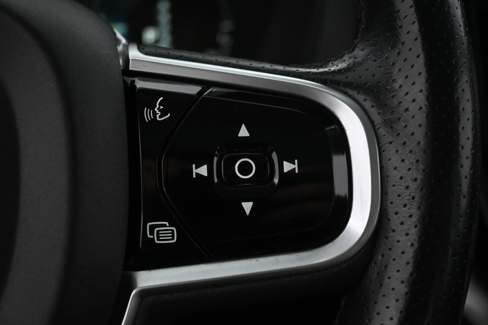 Car Image - 3zHdd65oEoUEbml5llbsC3