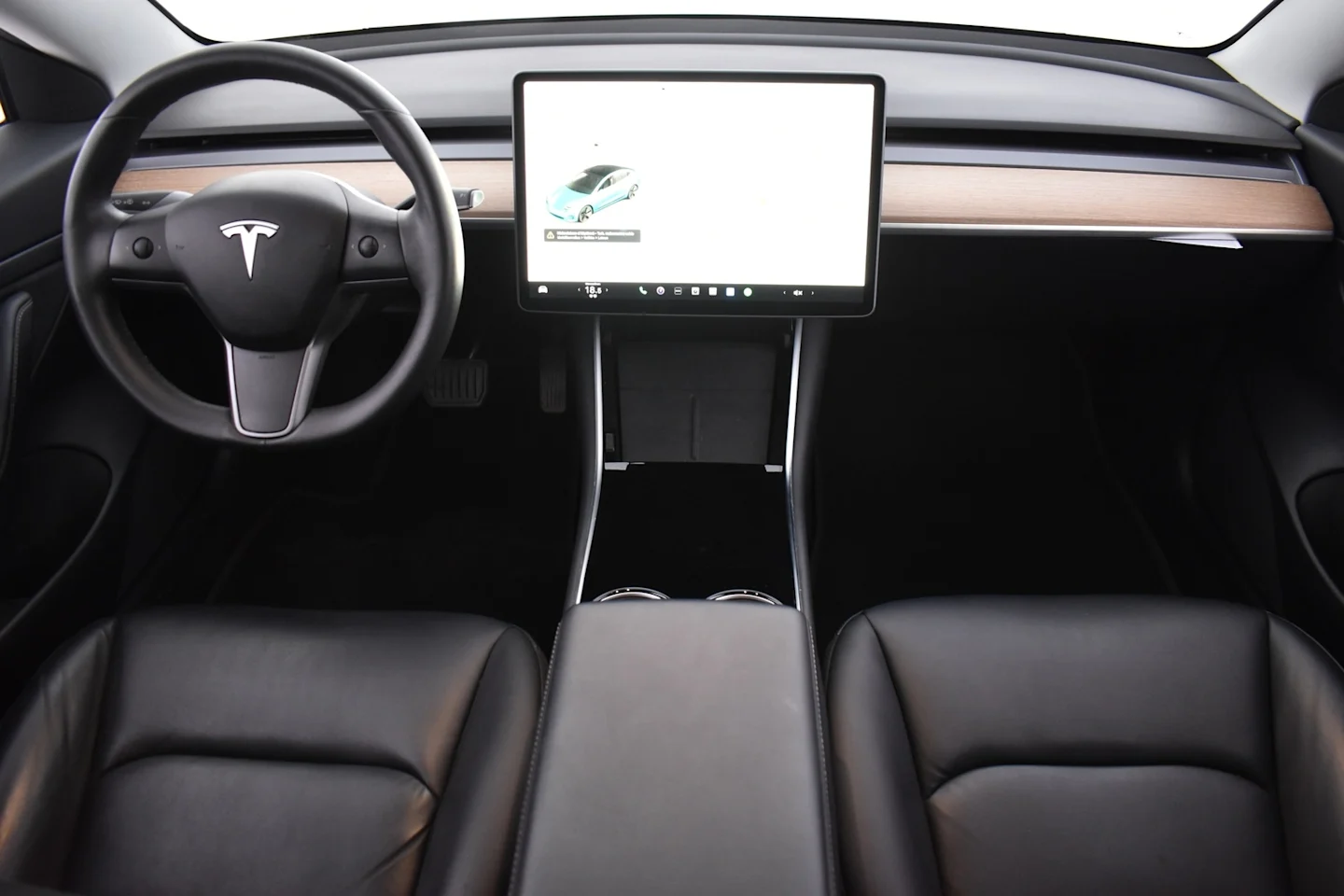 Car Image - 7vwJO3nUxQC7Z0RNCU2Brs