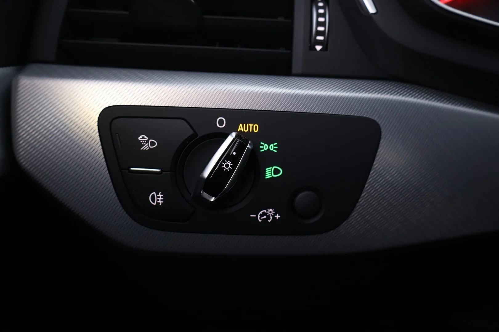 Car Image - 1qMfiVkhVRjWL8jd3DT2UI