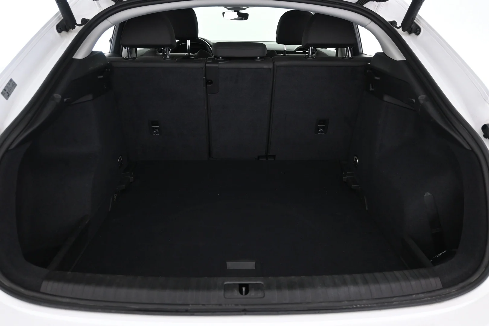 Car Image - NY9aKO604bFDlTcAHuh0f