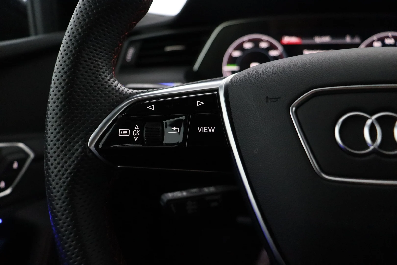 Car Image - tlPjRe3ds9J7DYVaauFYl