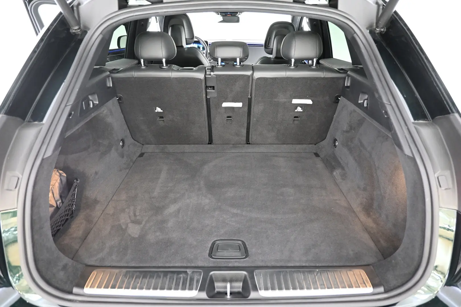 Car Image - 7r9IEPb7YRsH2MPAWavtYF