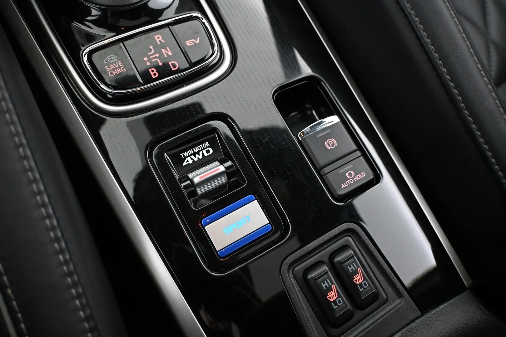 Car Image - 43TnZEfT8g3O7r9x4rxdUV